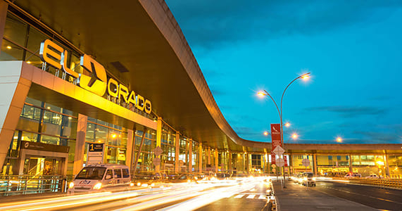 Guía del Aeropuerto El Dorado (BOG) 2025: WiFi, Salas VIP y Transporte